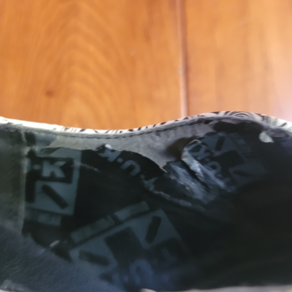 T.U.K Black And White Platform Creepers Size 7 - Picture 10 of 12